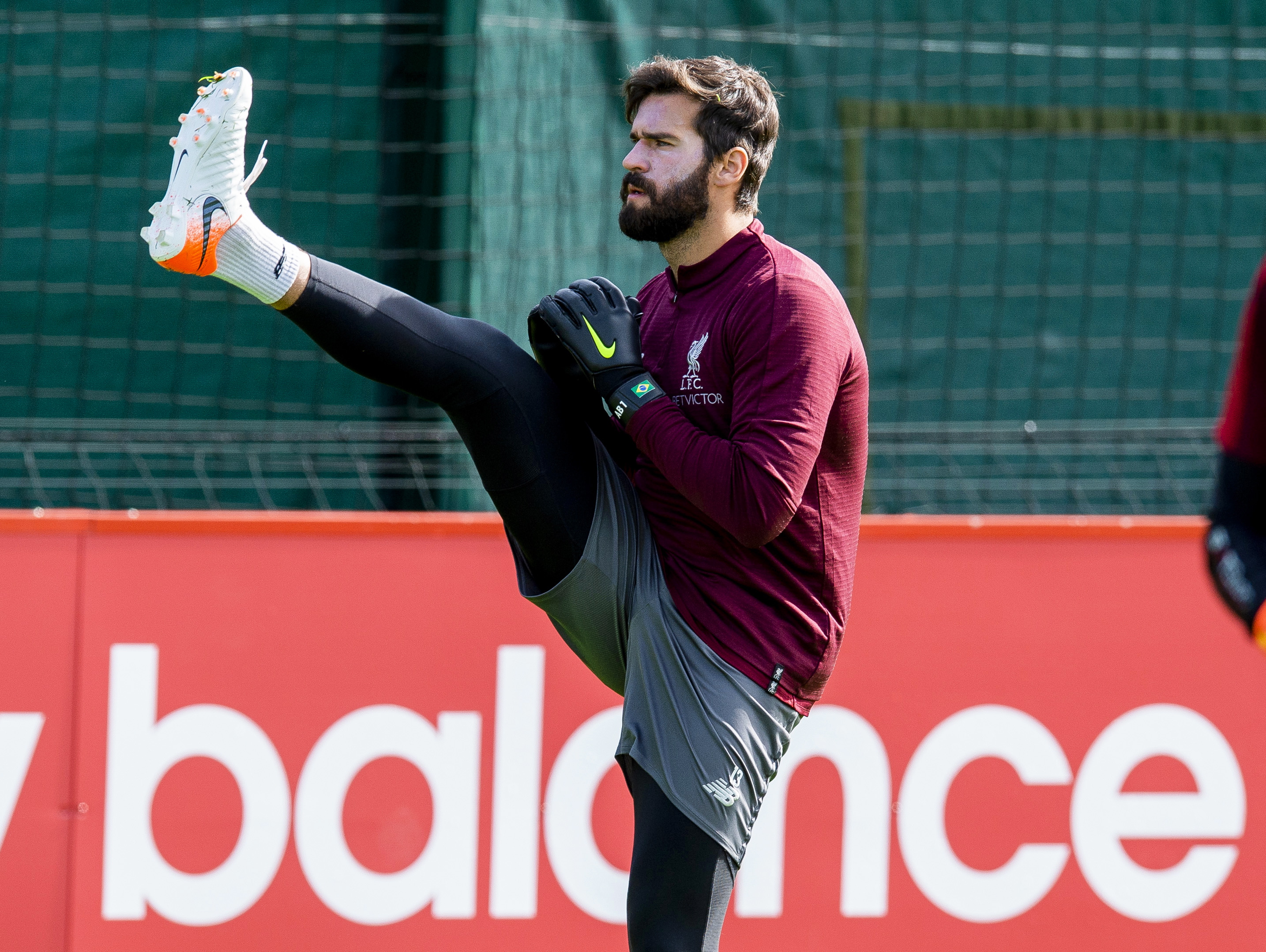 开云kaiyun体育全站娱乐 -必须深入实施哪三个战略